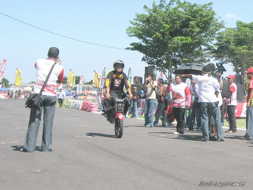 2007 SUZUKI RAIDER 150 | Picture 945379 motorcycle photo