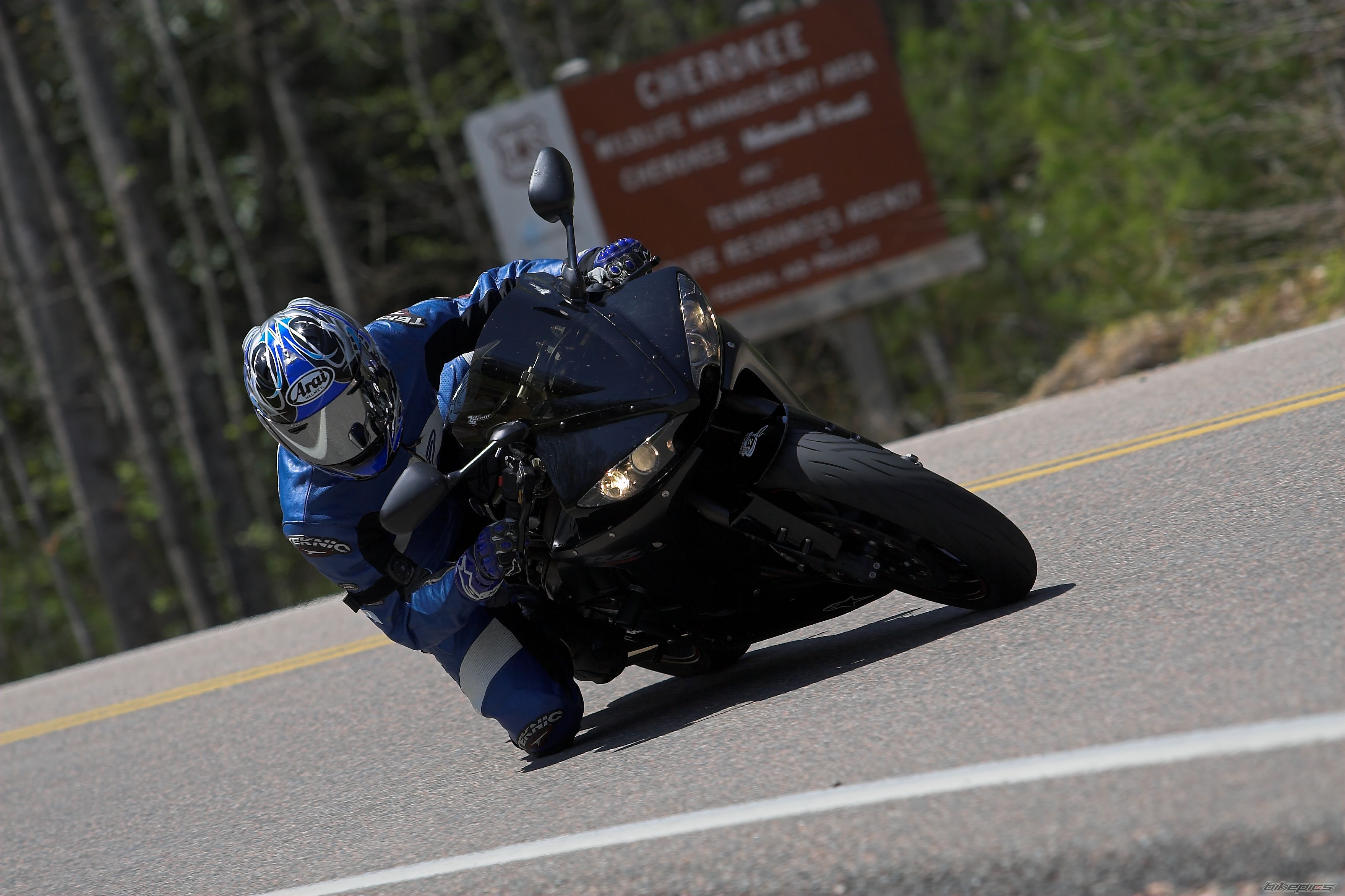 2005 YAMAHA YZF R6 | Picture 948484 motorcycle photo