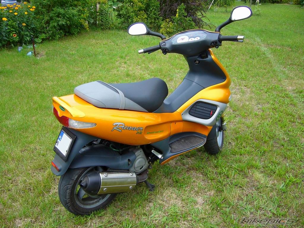 2004 GILERA RUNNER 125 FX | Picture 949063 motorcycle photo