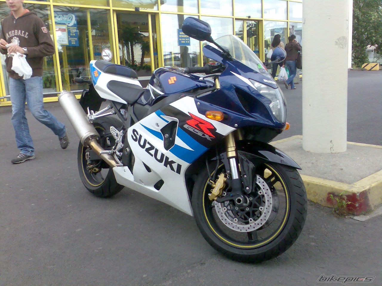 2004 SUZUKI GSX R 750 | Picture 954004 motorcycle photo
