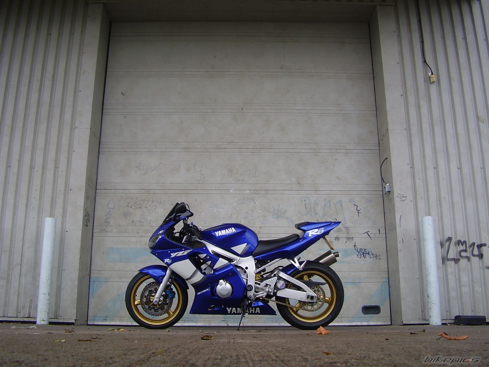 2000 YAMAHA YZF R6 | Picture 956189 motorcycle photo