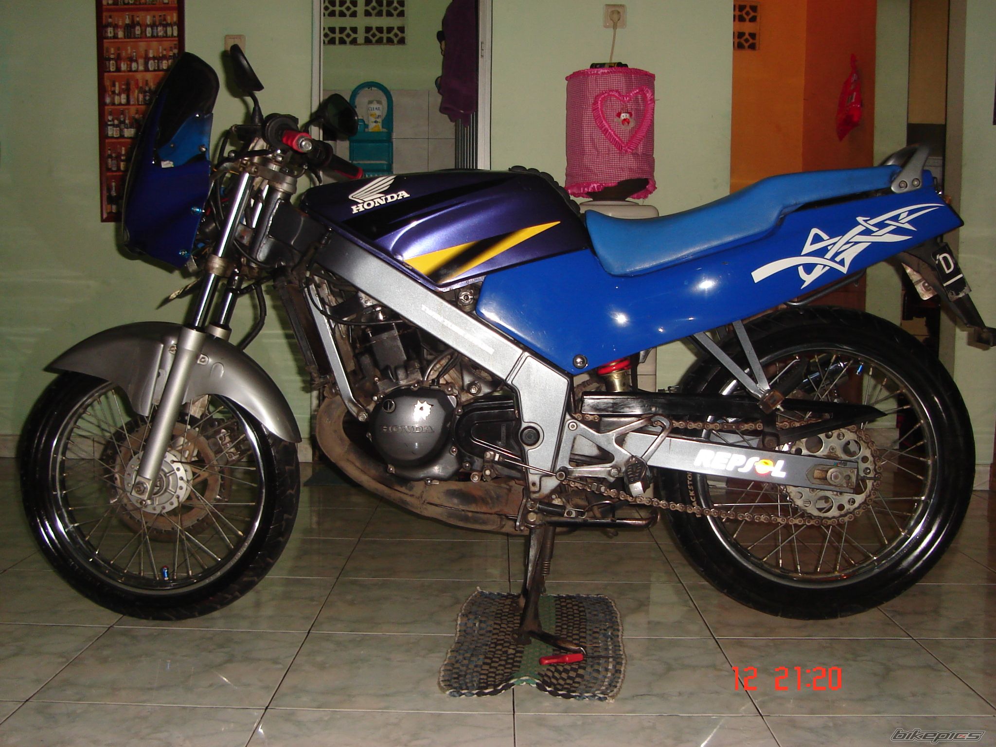 1998 HONDA NSR 150 | Picture 959666 motorcycle photo