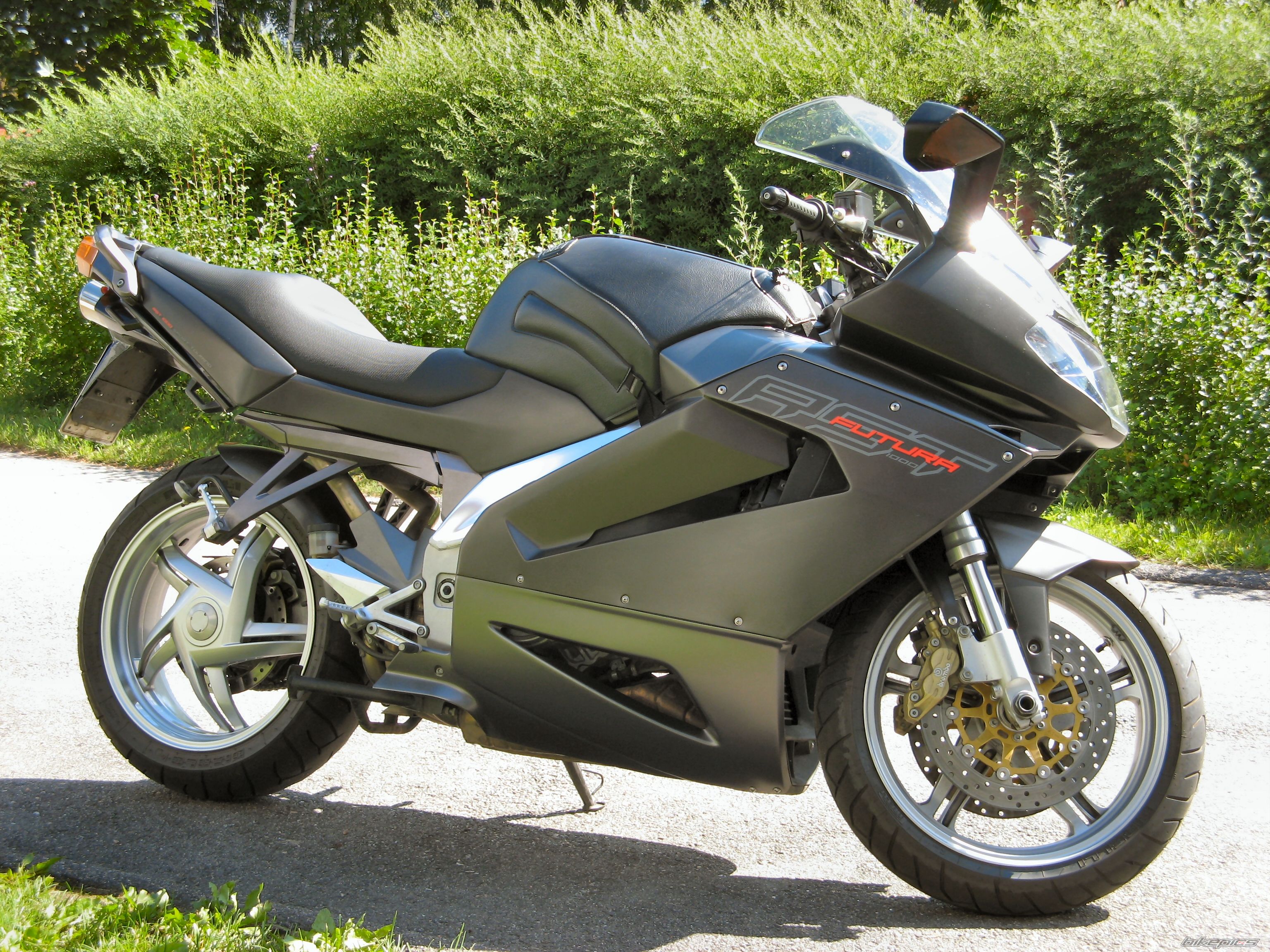 2003 APRILIA RST 1000 FUTURA | Picture 959697 motorcycle photo