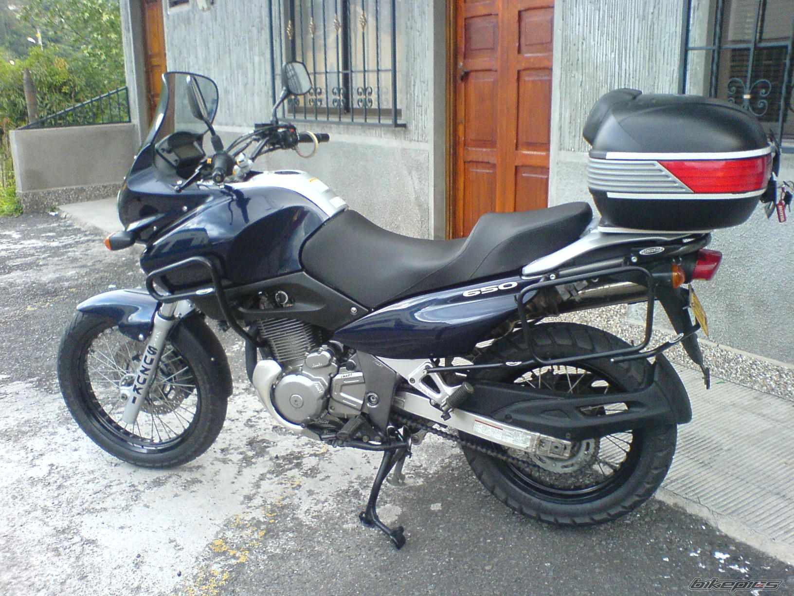2001 SUZUKI XF 650 FREEWIND | Picture 960343 motorcycle photo
