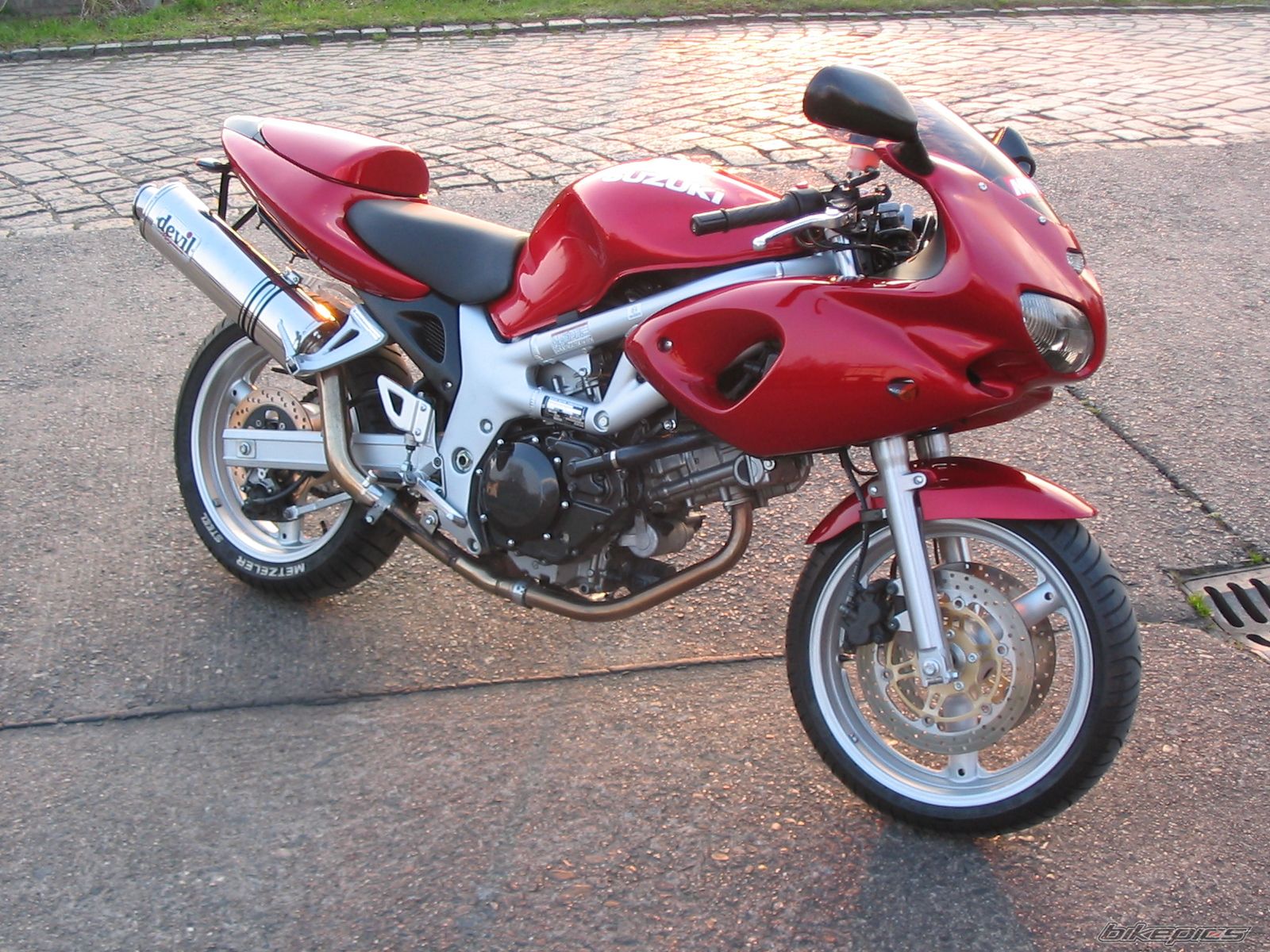 2002 SUZUKI SV 650S | Picture 961070 motorcycle photo