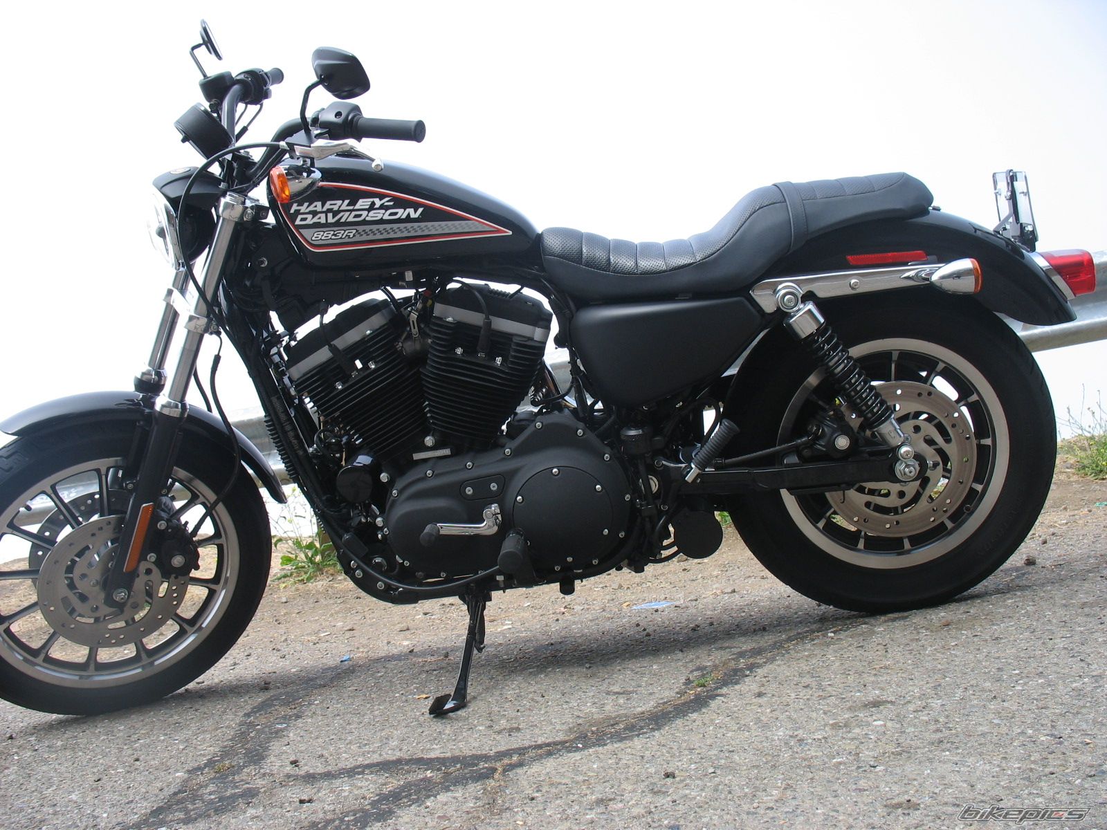 2007 HARLEY DAVIDSON XL 883R | Picture 972498 motorcycle photo