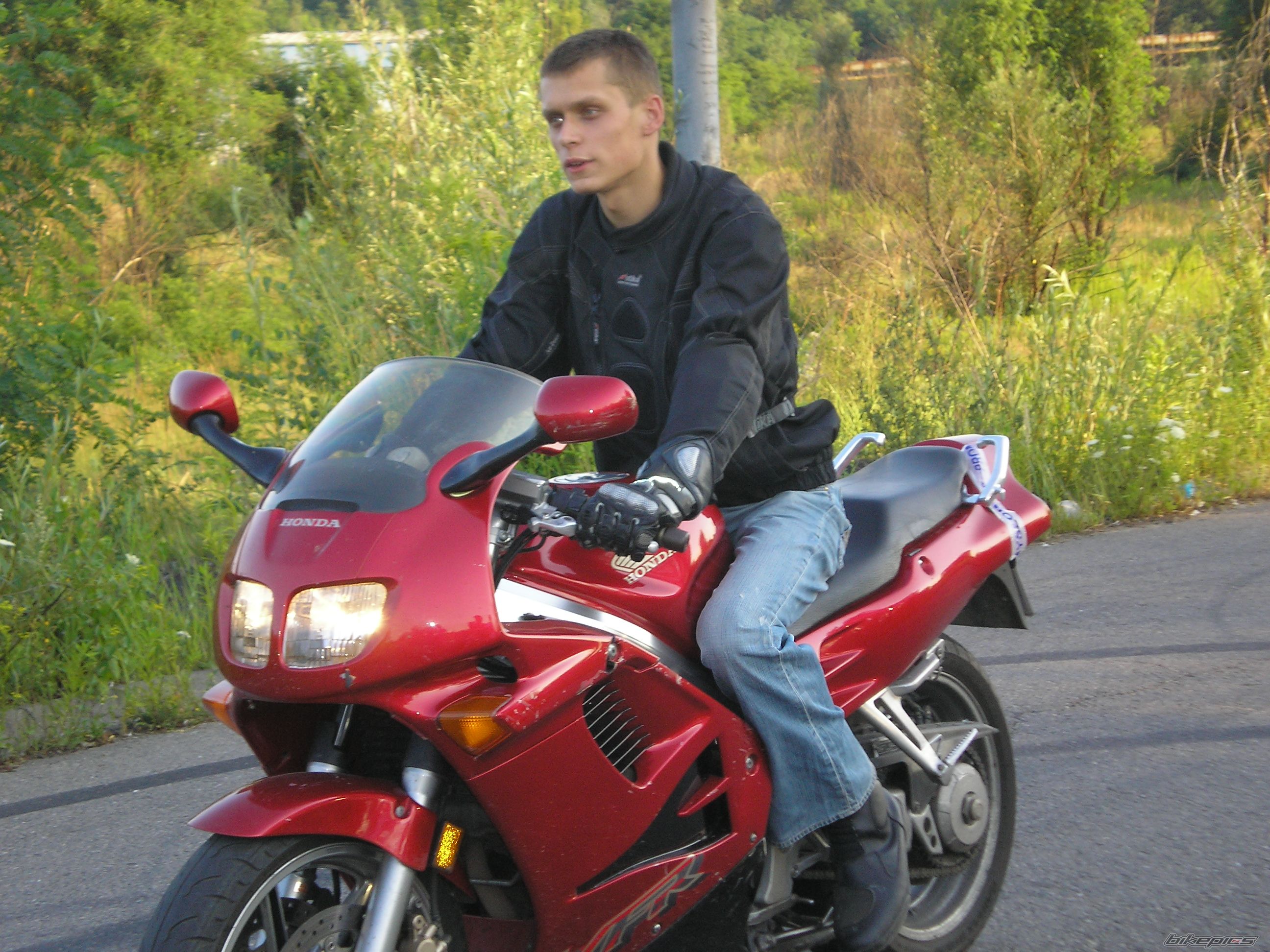 1994 HONDA VFR 750 | Picture 973713 motorcycle photo
