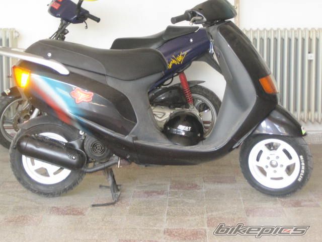 1998 PIAGGIO SFERA RST 50 | Picture 974770 motorcycle photo