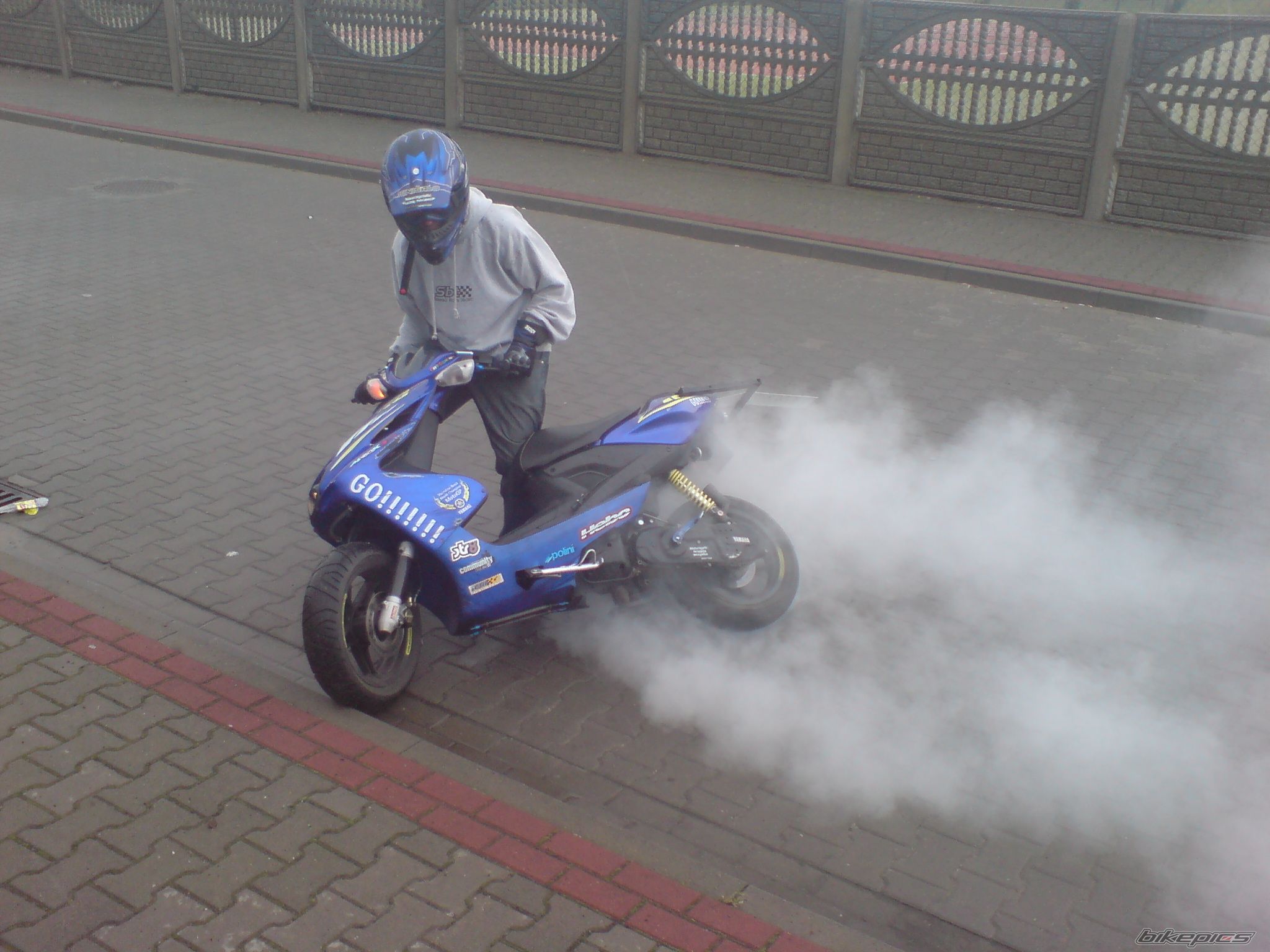 2005 YAMAHA AEROX 50 | Picture 975827 motorcycle photo