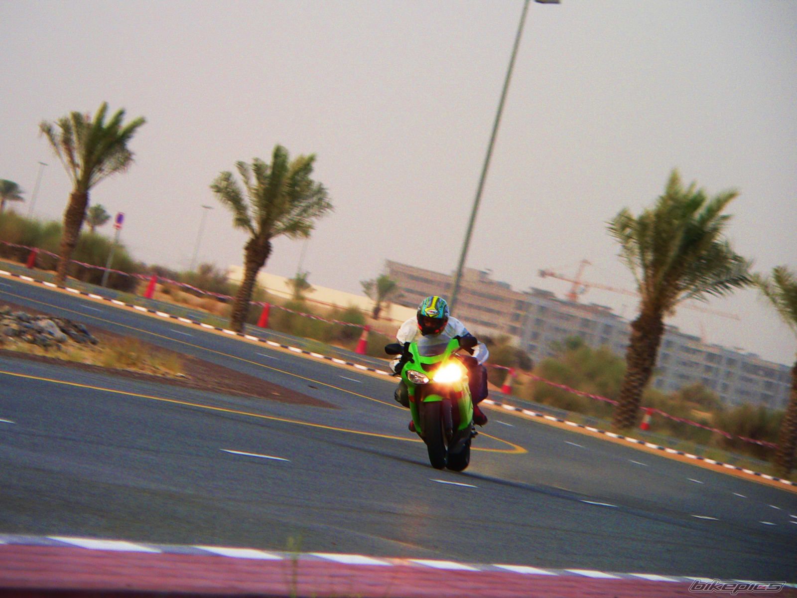 2004 KAWASAKI ZX 10R | Picture 978215 motorcycle photo