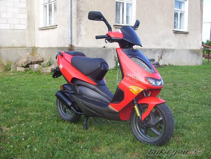 2001 APRILIA SR WWW 50 | Picture 978984 motorcycle photo