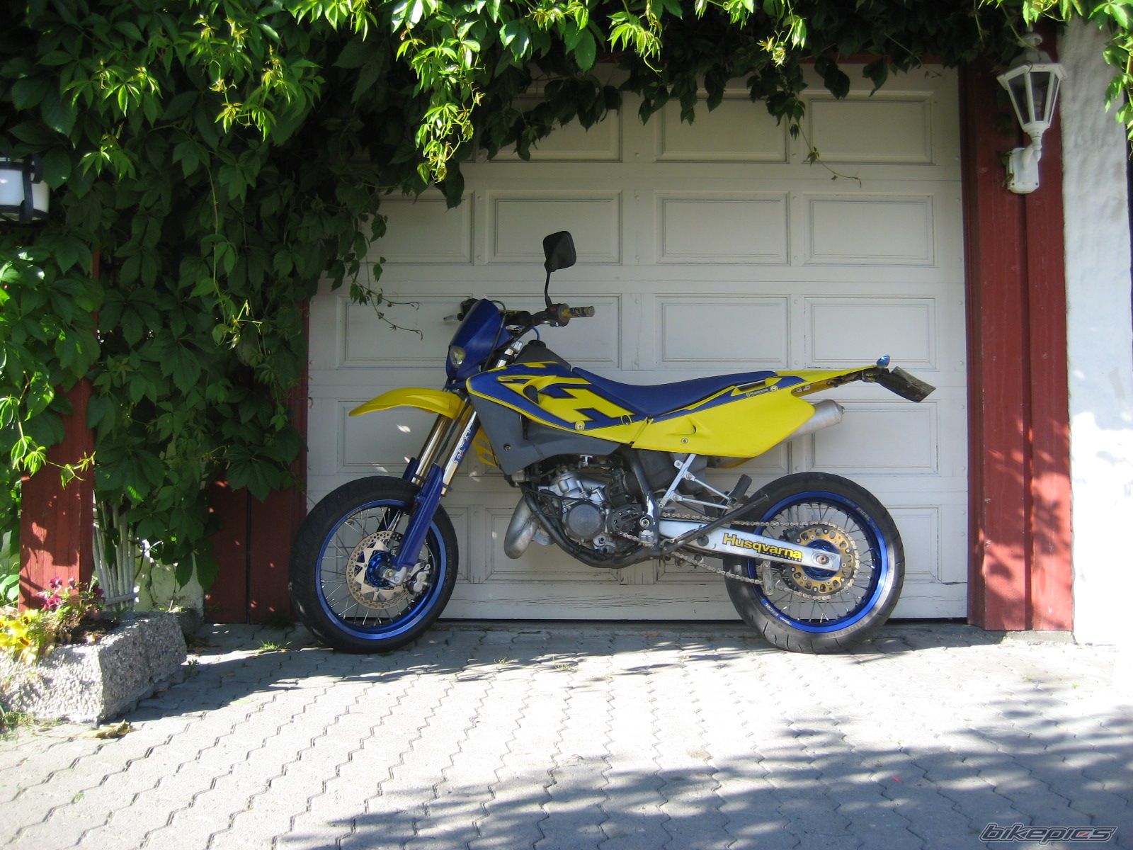 2003 HUSQVARNA WRE 125 | Picture 982030 motorcycle photo