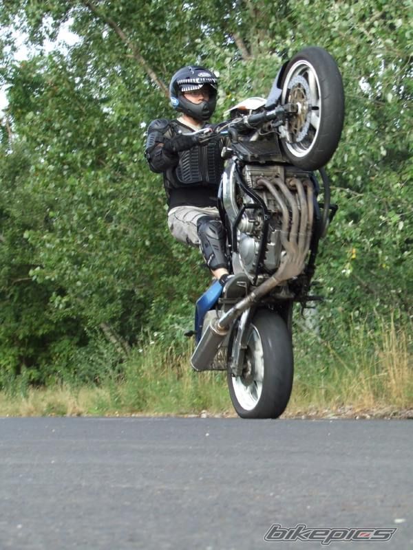2007 YAMAHA FZR 600 | Picture 984073 motorcycle photo