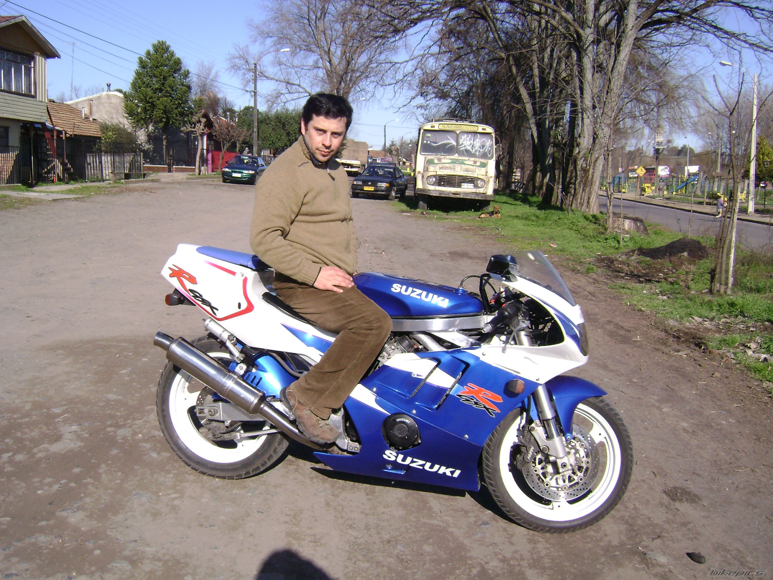 1994 SUZUKI GSX R 400 | Picture 984097 motorcycle photo