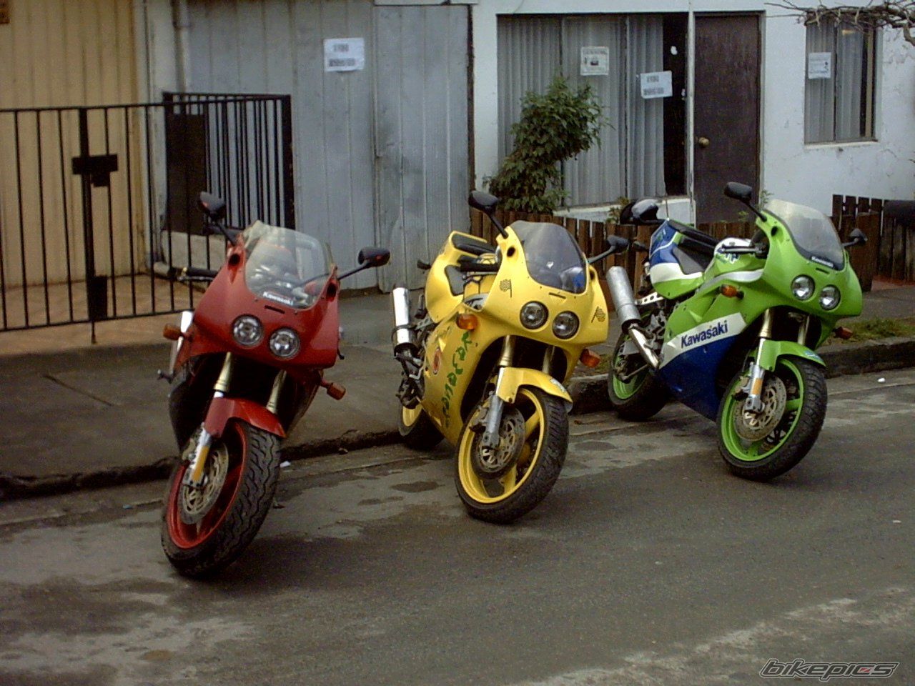 1991 KAWASAKI ZXR 400 | Picture 984115 motorcycle photo
