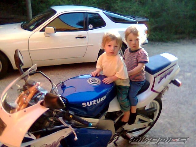 1998 SUZUKI RGV 250 | Picture 985196 motorcycle photo