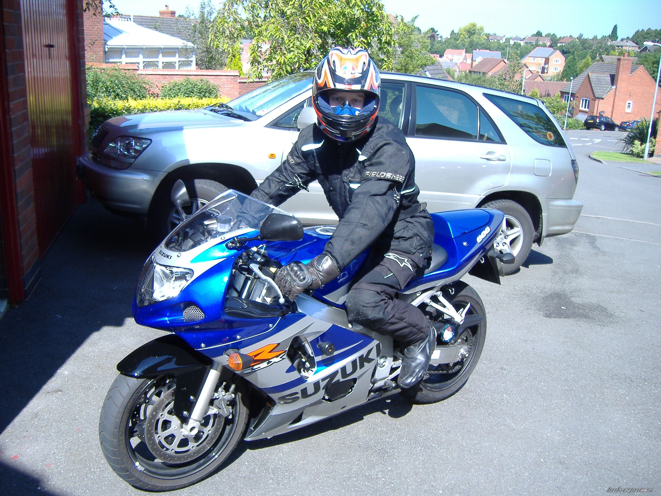 2002 SUZUKI GSX R 600 | Picture 988574 motorcycle photo