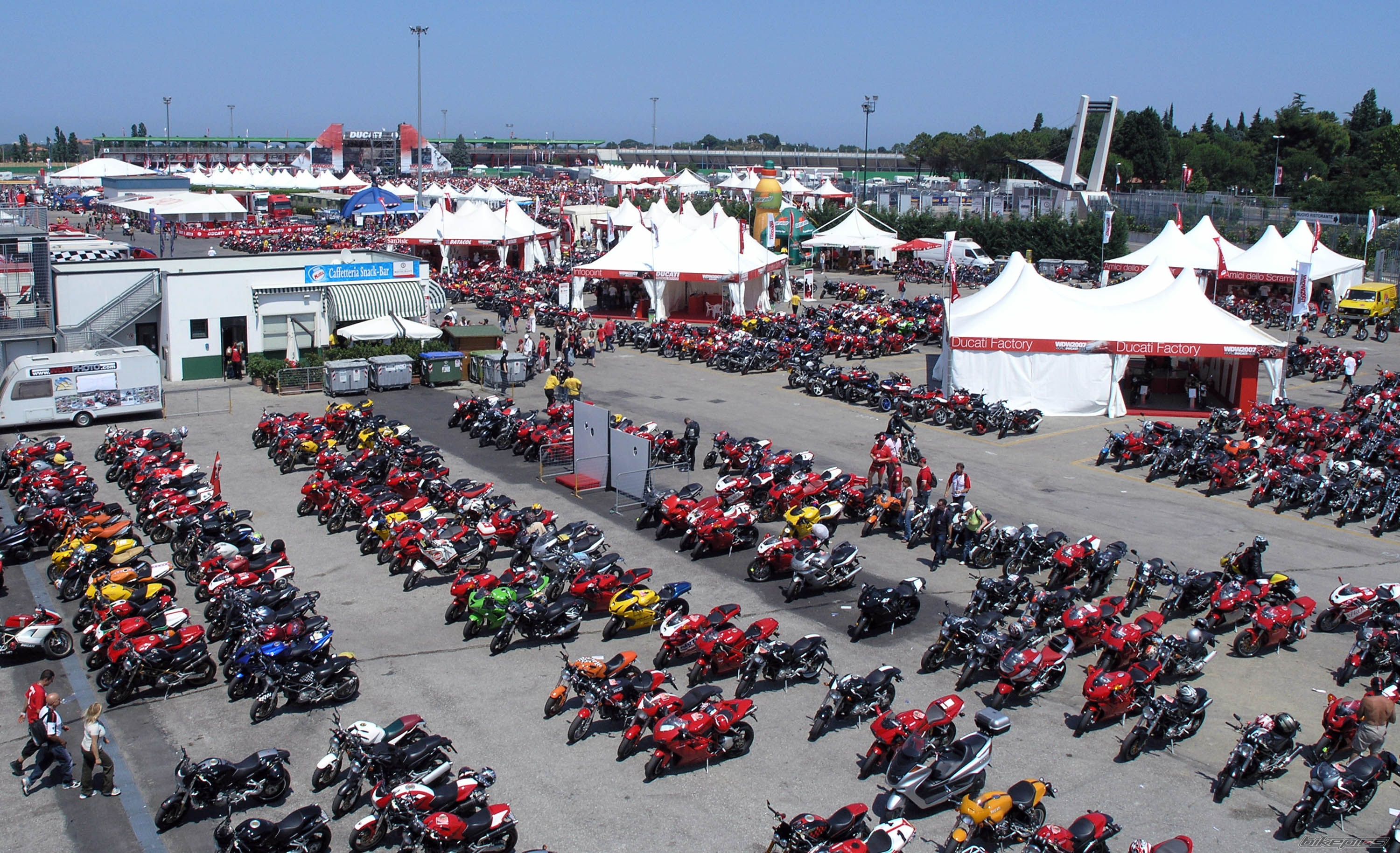    | Picture 990014 motorcycle photo