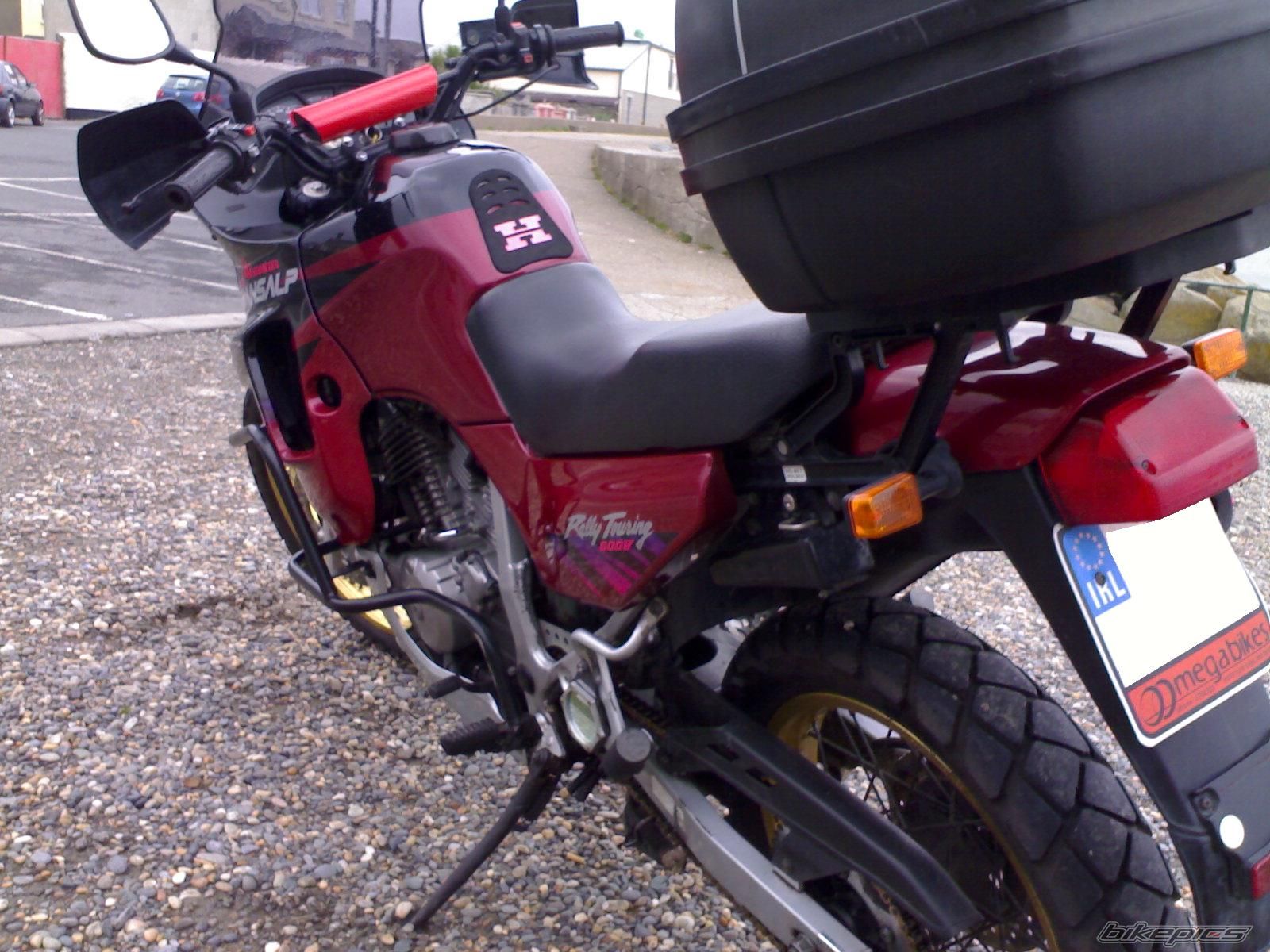 1995 HONDA XL 600V TRANSALP | Picture 990453 motorcycle photo