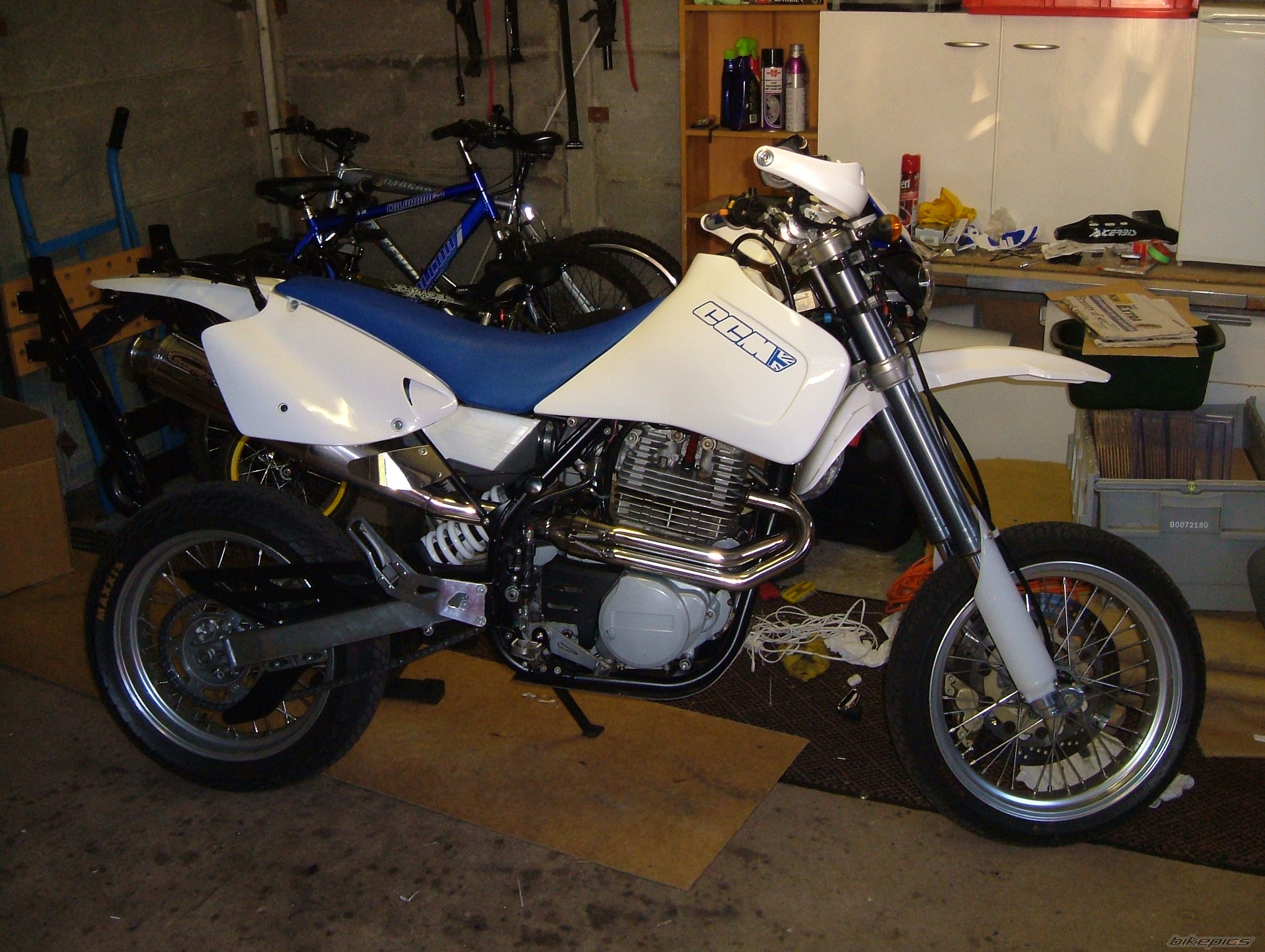 2001 CCM 640E | Picture 991701 motorcycle photo