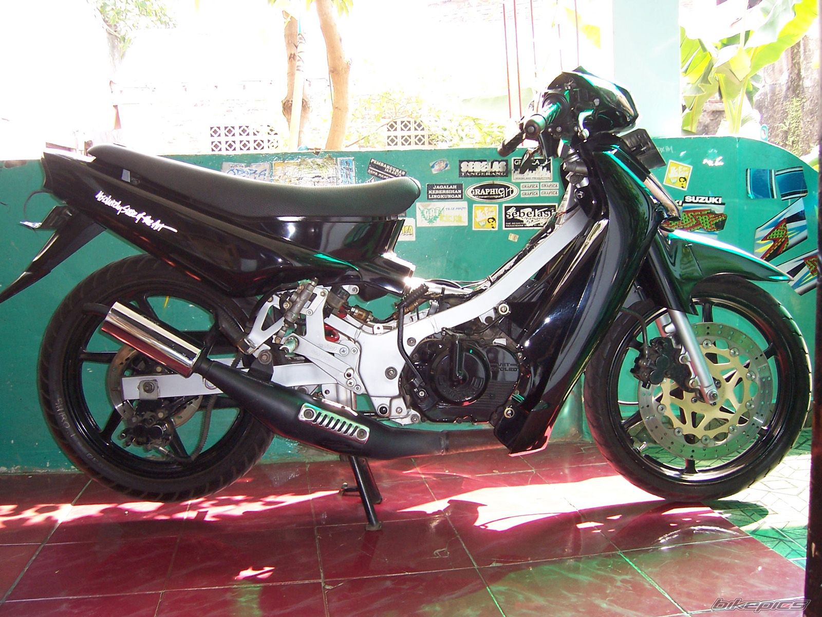 2000 SUZUKI SATRIA 120 | Picture 992493 motorcycle photo