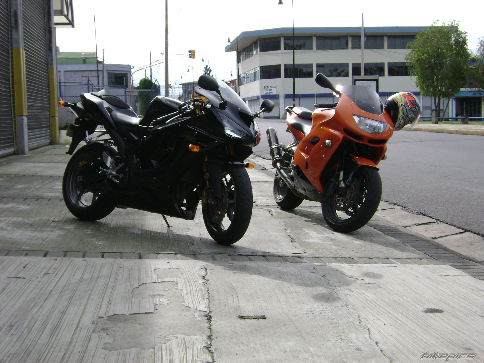 1999 KAWASAKI ZX 9R | Picture 993627 motorcycle photo