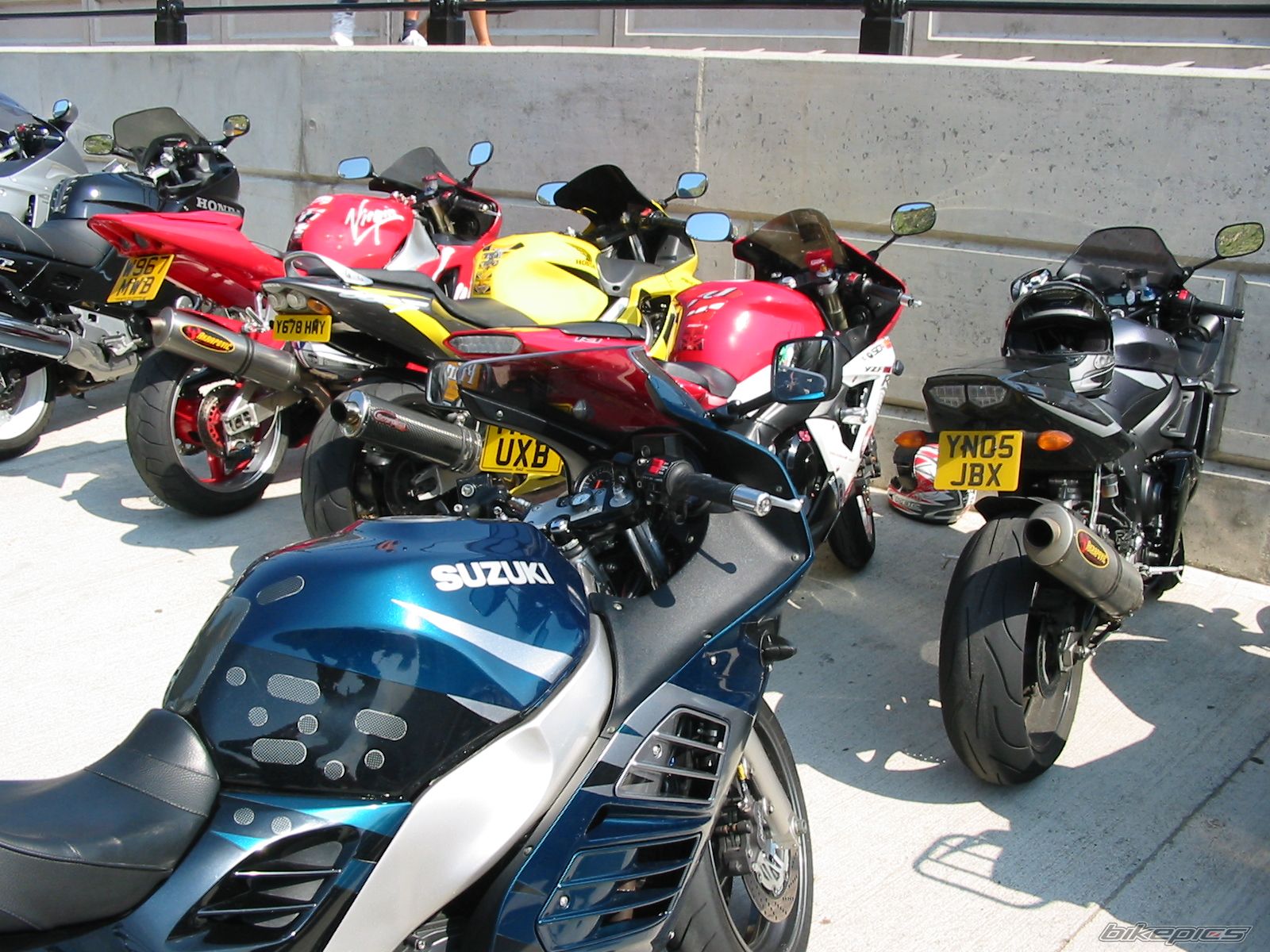 1996 SUZUKI RF 900 | Picture 994416 motorcycle photo