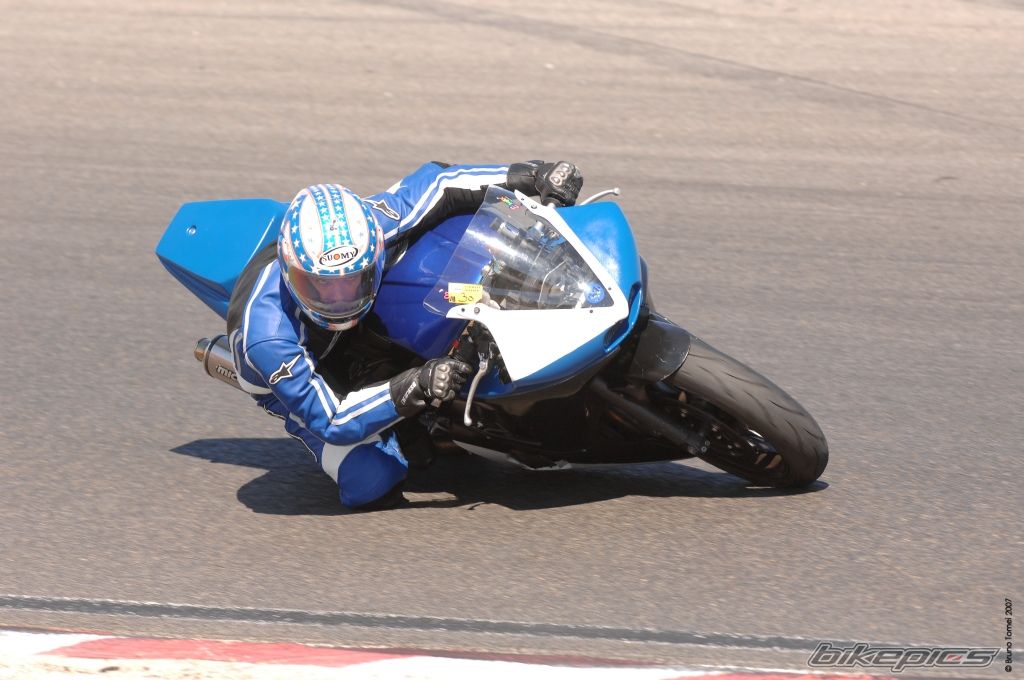 2004 YAMAHA YZF R6 | Picture 995132 motorcycle photo