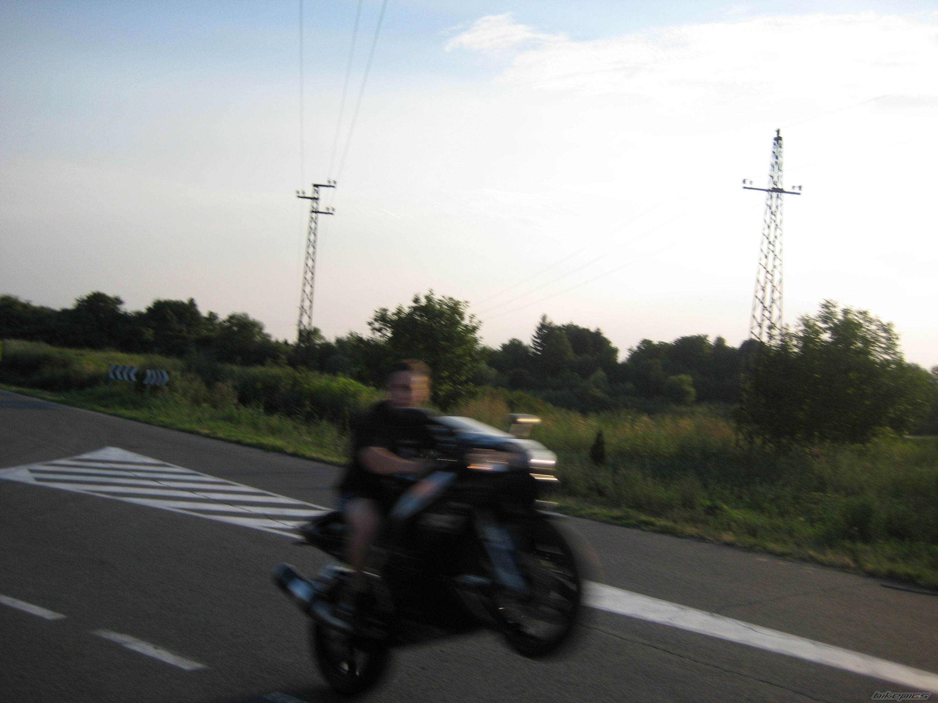 2001 YAMAHA YZF R1 | Picture 996242 motorcycle photo