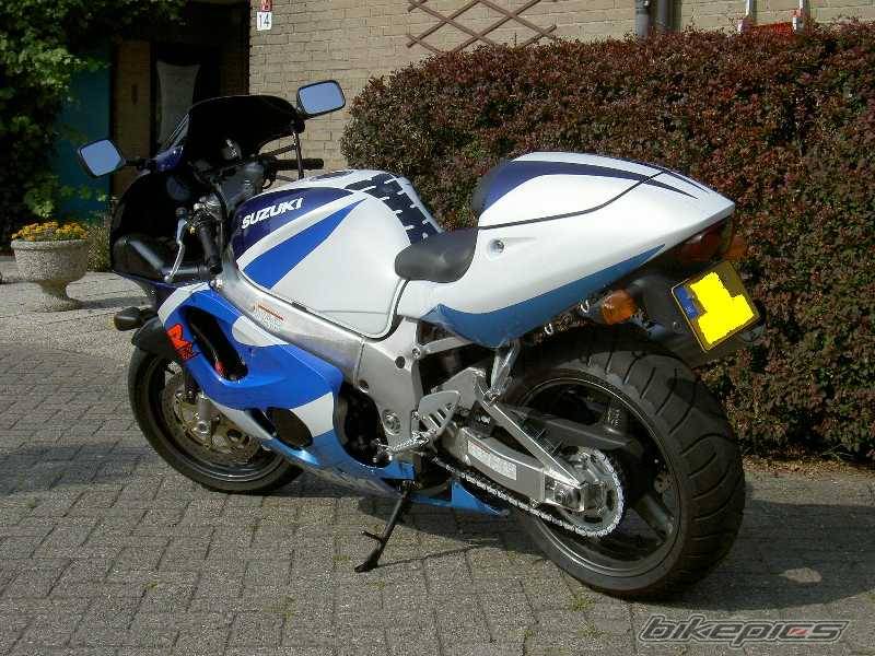 1999 SUZUKI GSX R 750 | Picture 99723 motorcycle photo