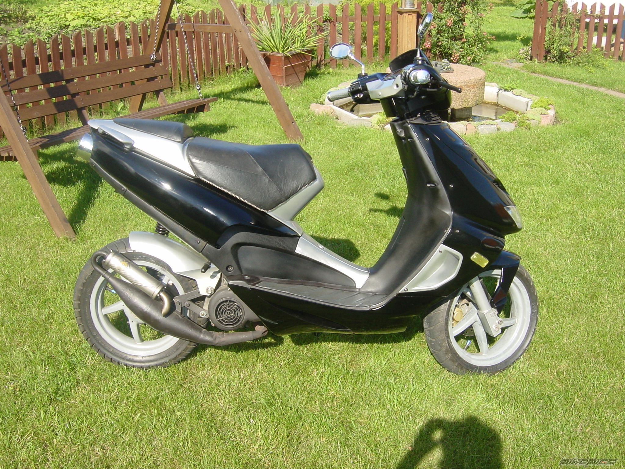 2001 APRILIA SR WWW 50 | Picture 998564 motorcycle photo
